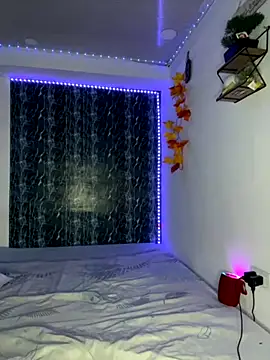 Snapshot of Alejandro_BigCock22 chatting on 09.24.25 Alejandro BigCock22 online show from 09.24.25