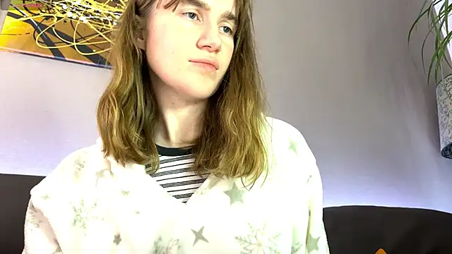 velina   online show from 10.24.25