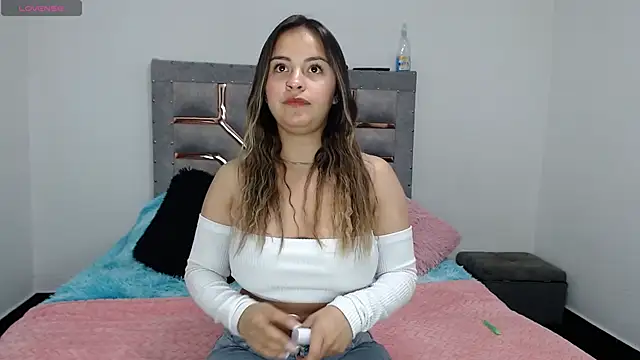 20 Scarlett Rose  online show from 09.30.25