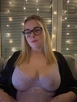 ItsLxsa online show from 03.30.26