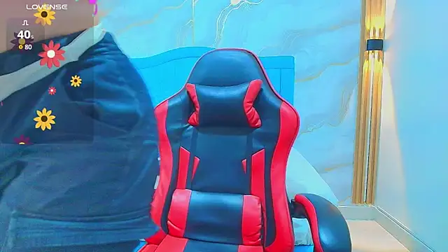 Snapshot of anapau_cooper chatting on 12.13.25 anapau cooper online show from 12.13.25