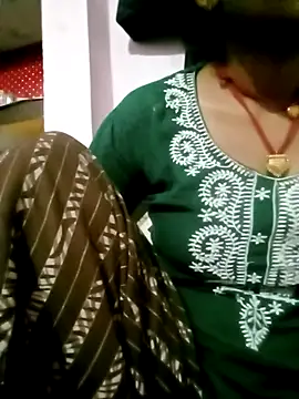 Snapshot of Hot_tin74 chatting on 11.09.25 Hot tin74 online show from 11.09.25