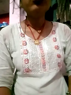 Snapshot of Hot_tin74 chatting on 11.10.25 Hot tin74 online show from 11.10.25