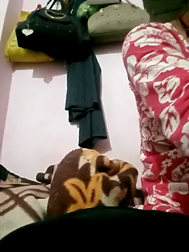 Snapshot of Hot_tin74 chatting on 11.30.25 Hot tin74 online show from 11.30.25