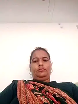 Suhani hot12 online show from 03.22.26