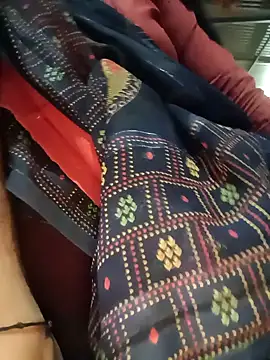 Snapshot of sonaya9y chatting on 09.11.25 sonaya9y online show from 09.11.25