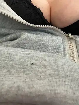 Ladyp5 online show from 04.25.26