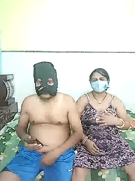 Snapshot of Renu_bhabhi03 chatting on 10.17.25 Renu bhabhi03 online show from 10.17.25