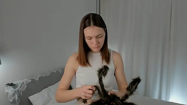 SirenaOstrem online show from 11.02.25