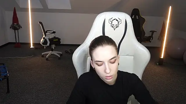  Lili 054 online show from 10.05.25