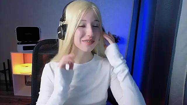 YukiMisa online show from 04.03.26