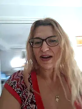 KamaFeels online show from 12.18.25