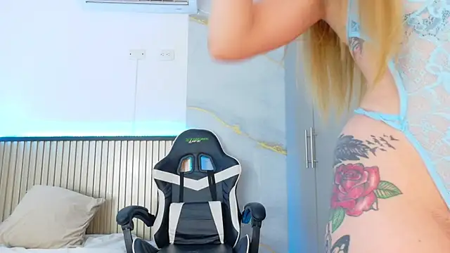 Sammy Lovee online show from 10.07.25