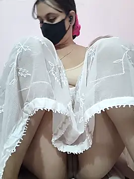 Snapshot of nice_touch9733 chatting on 12.05.25 nice touch9733 online show from 12.05.25