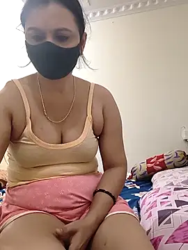 Snapshot of nice_touch9733 chatting on 12.17.25 nice touch9733 online show from 12.17.25