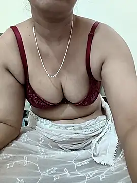 Snapshot of nice_touch9733 chatting on 12.18.25 nice touch9733 online show from 12.18.25