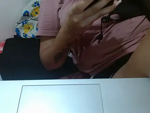 Snapshot of Nataliya_Singh chatting on 04.23.26 Nataliya Singh online show from 04.23.26