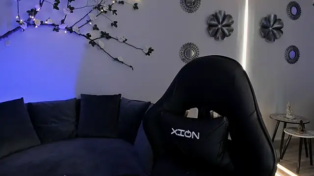 Snapshot of lia__harry chatting on 09.19.25 lia harry online show from 09.19.25