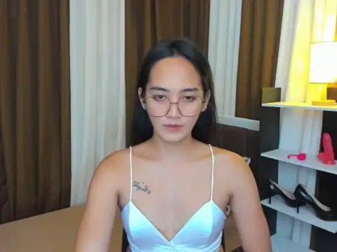 Snapshot of URHottestAngel chatting on 09.09.25 URHottestAngel online show from 09.09.25