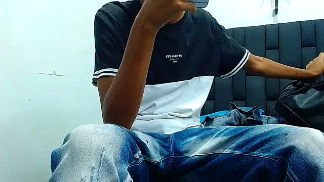 daniel evans69 online show from 10.28.25