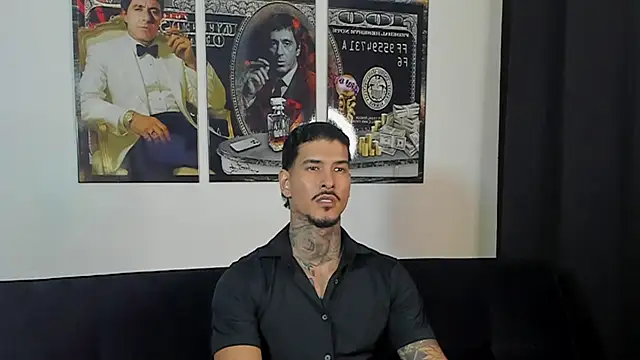 Snapshot of jiro_kenji1 chatting on 09.21.25 jiro kenji1 online show from 09.21.25