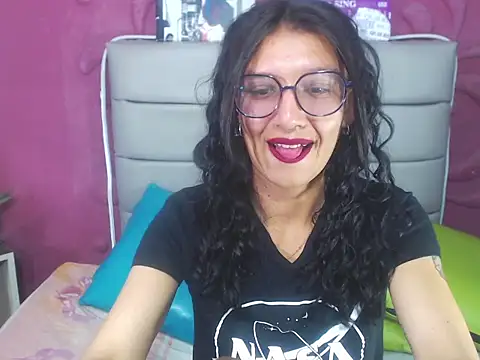 Carina Santana online show from 10.14.25