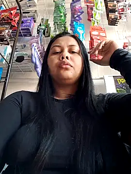 Alessandraa- online show from 10.23.25