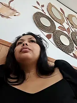 Alessandraa- online show from 04.13.26