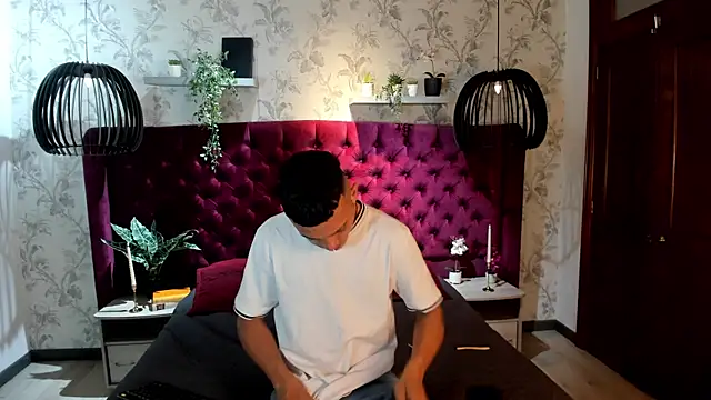 MrJustin  online show from 11.12.25