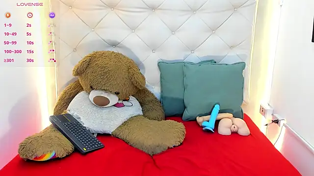 MaicolParker  online show from 04.13.26