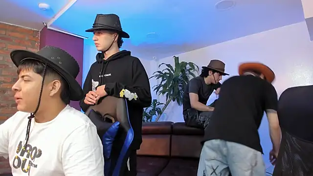 Handsomeboyss19 online show from 11.22.25