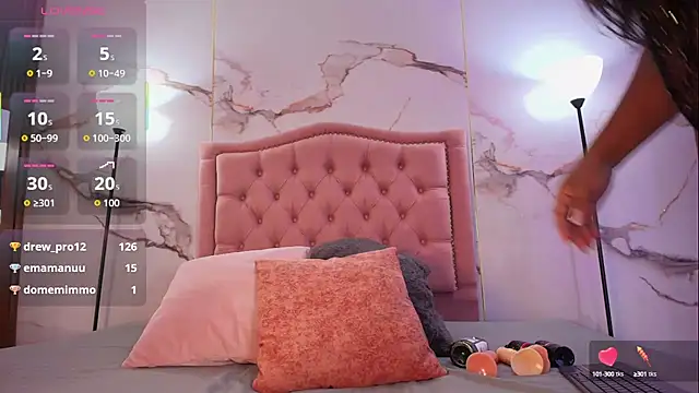 Emily Brown18 online show from 09.19.25