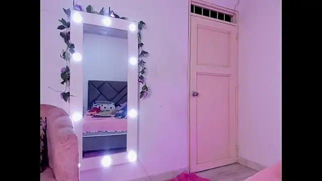 kazumikyoo7 online show from 10.31.25