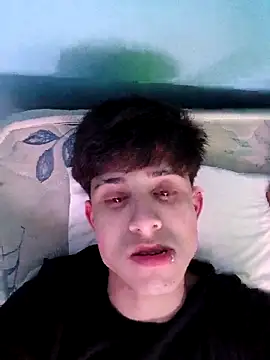 Snapshot of matiatr1112 chatting on 11.15.25 matiatr1112 online show from 11.15.25