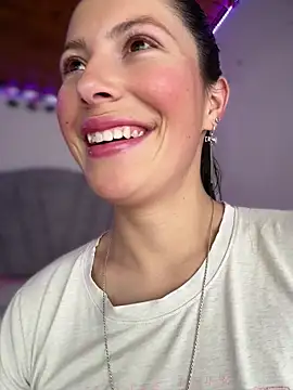 Mia salinass online show from 04.07.26