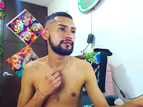 Snapshot of boybunnyerotic chatting on 09.30.25 boybunnyerotic online show from 09.30.25