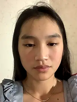 Snapshot of -Lie-06 chatting on 10.10.25 -Lie-06 online show from 10.10.25