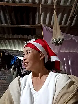 me-cute online show from 10.24.25