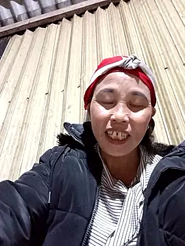 me-cute online show from 11.04.25