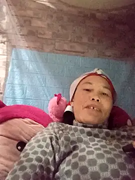 me-cute online show from 11.23.25