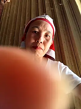 me-cute online show from 12.19.25