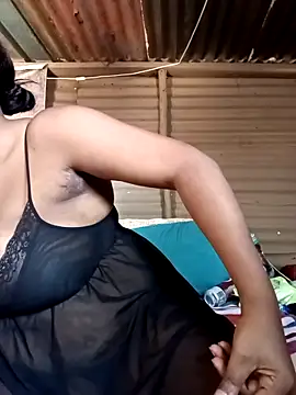 HappygalTheQueen online show from 10.24.25