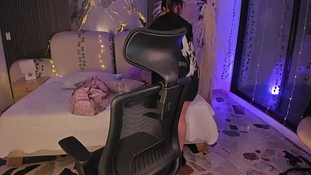 SarahCastro1  online show from 02.01.26