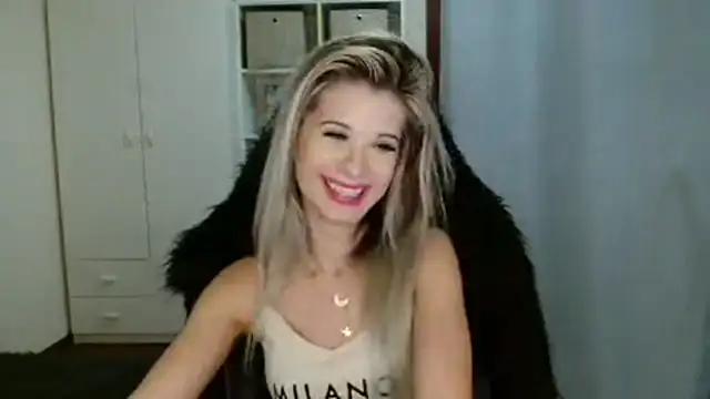 KristineGlow online show from 11.05.25