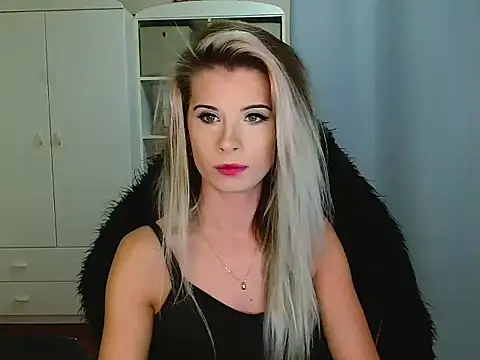 KristineGlow online show from 11.28.25