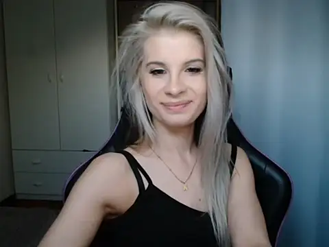 KristineGlow online show from 05.25.26