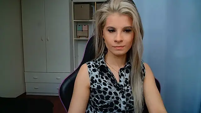 KristineGlow online show from 06.01.26