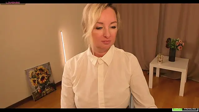 sexmom8 online show from 10.09.25