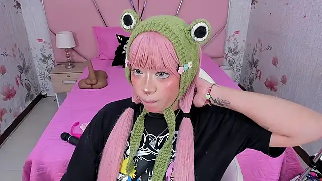 SafiroAgataaa online show from 12.18.25