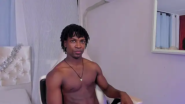 Snapshot of tau_montes chatting on 12.02.25 tau montes online show from 12.02.25